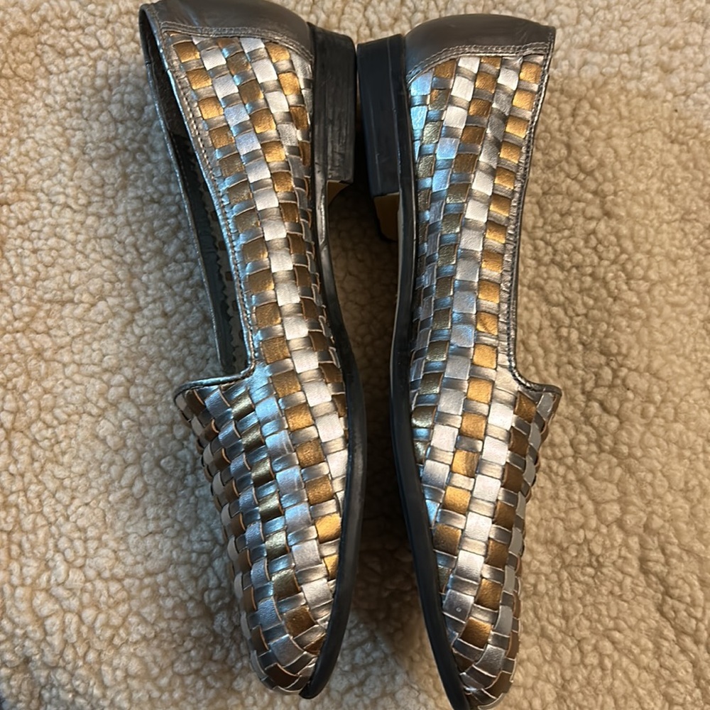 Trotters gold and silver leather slip on shoes - Picture 4 of 16